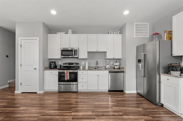 $259,999 | 301 South 4th Avenue, Deer Trail, CO 80105