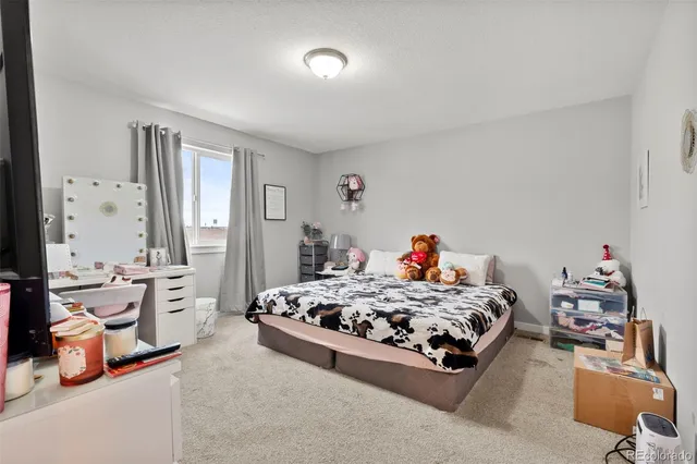 $259,999 | 301 South 4th Avenue, Deer Trail, CO 80105