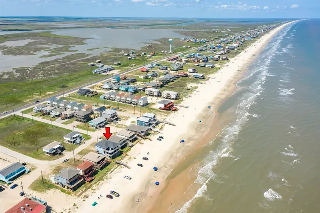 $962,667 | 109 A Santar Loop, Unit A, Surfside Beach, TX 77541