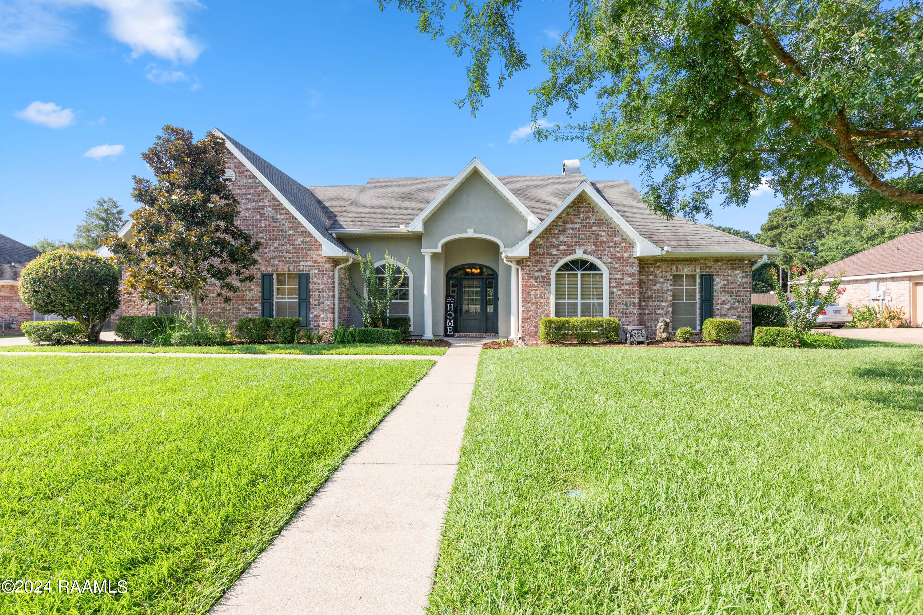 118 Longpointe Road Youngsville, LA 70592 - Photo 4 of 50 118Longpoint-3