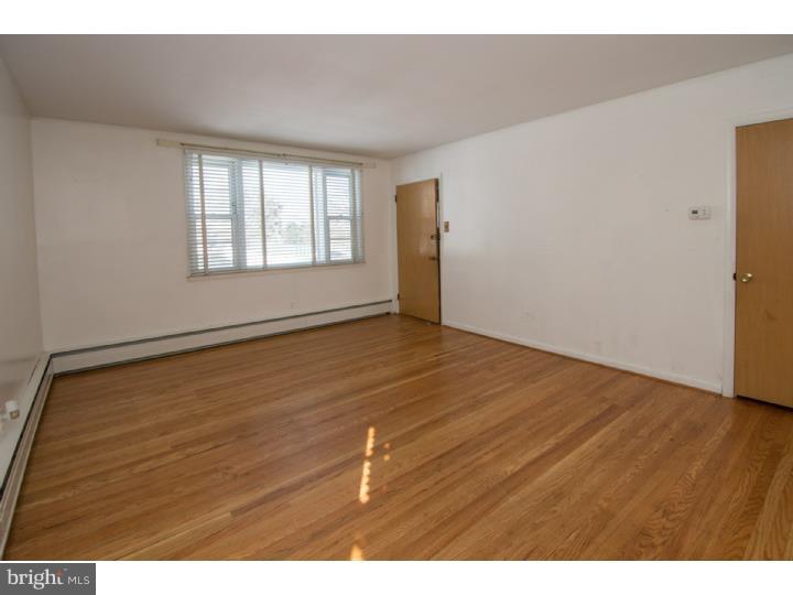 8125 Ryers Avenue Philadelphia, PA 19111 - Photo 3 of 24 Unit #1