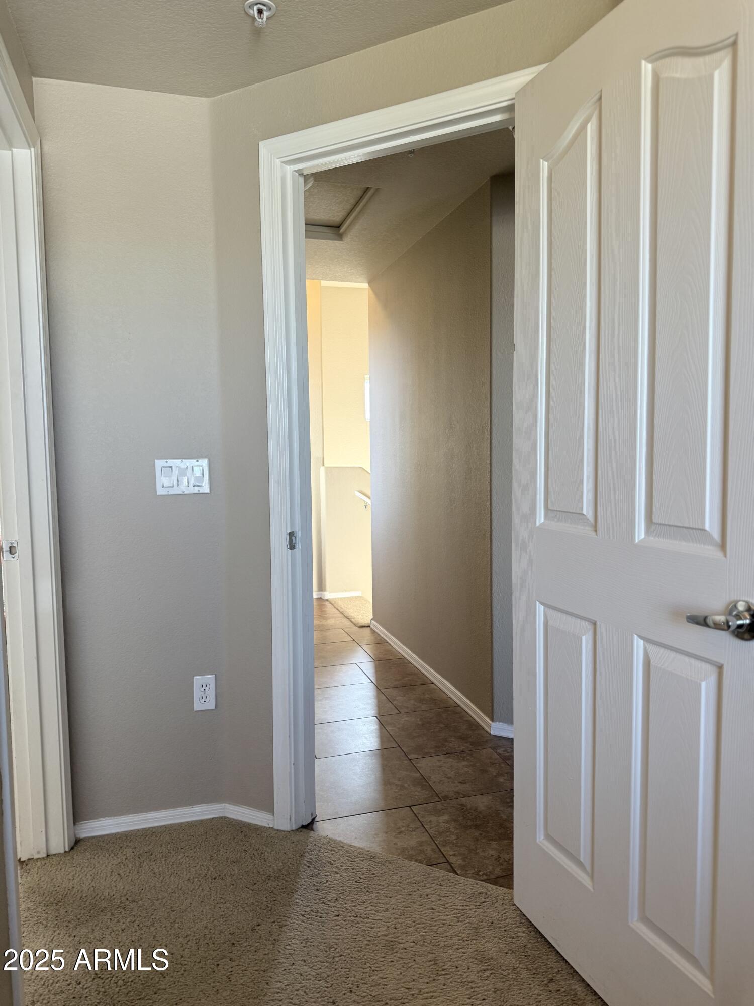 2150 West Alameda Road, Unit 1032 Phoenix, AZ 85085 - Photo 16 of 39 an empty room with windows