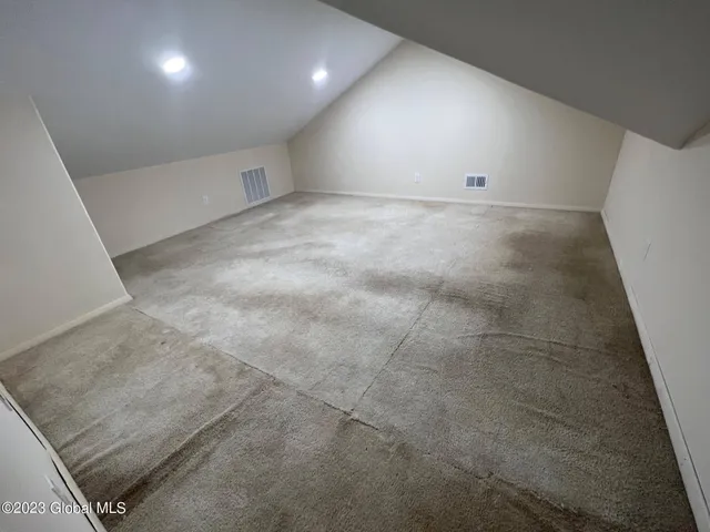 $2,600 | 13 Meadow Rue Place, Malta, NY 12020