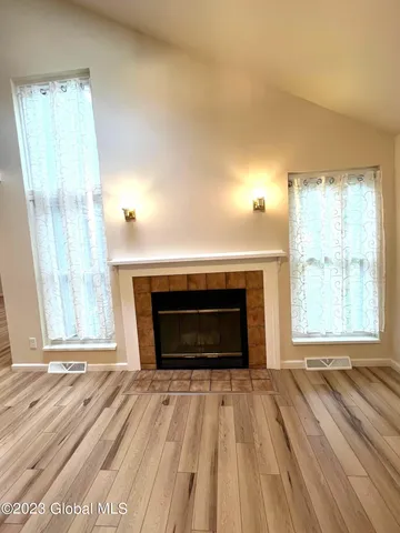 $2,600 | 13 Meadow Rue Place, Malta, NY 12020