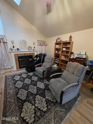 $2,600 | 13 Meadow Rue Place, Malta, NY 12020