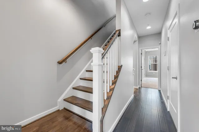 $700,000 | 237 Cres Station Terrace Southeast, Leesburg, VA 20175