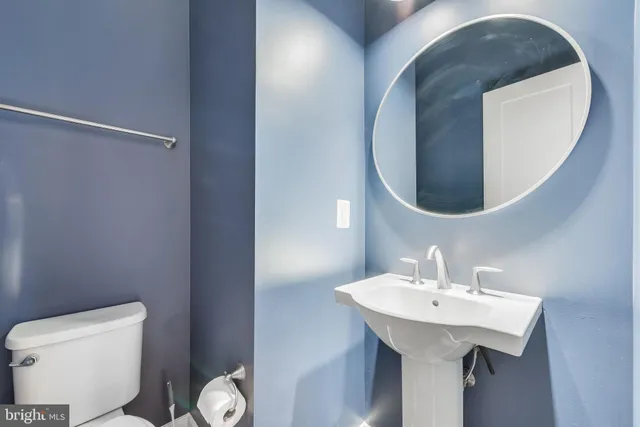 $700,000 | 237 Cres Station Terrace Southeast, Leesburg, VA 20175