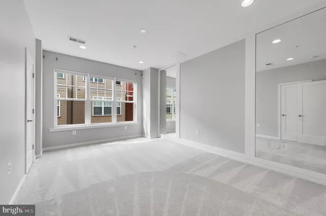 $700,000 | 237 Cres Station Terrace Southeast, Leesburg, VA 20175