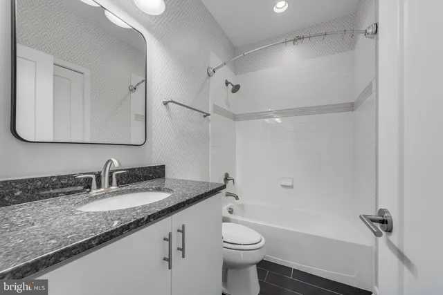 $700,000 | 237 Cres Station Terrace Southeast, Leesburg, VA 20175