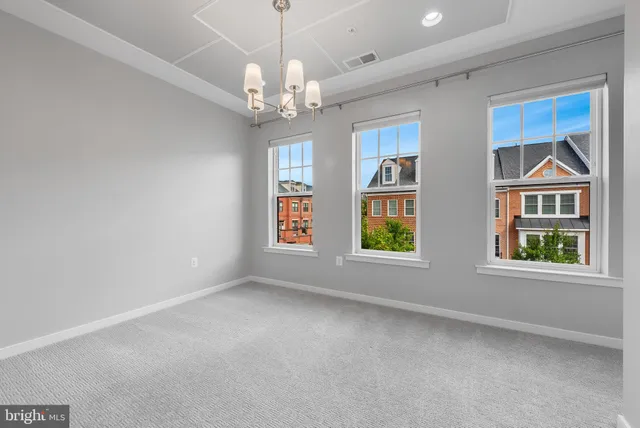 $700,000 | 237 Cres Station Terrace Southeast, Leesburg, VA 20175