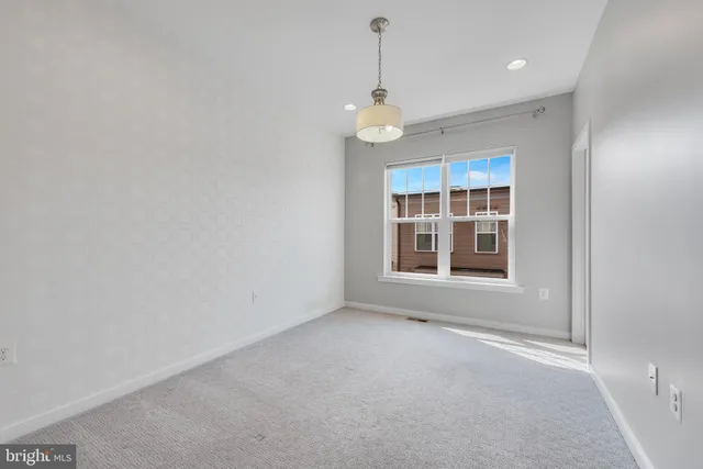 $700,000 | 237 Cres Station Terrace Southeast, Leesburg, VA 20175