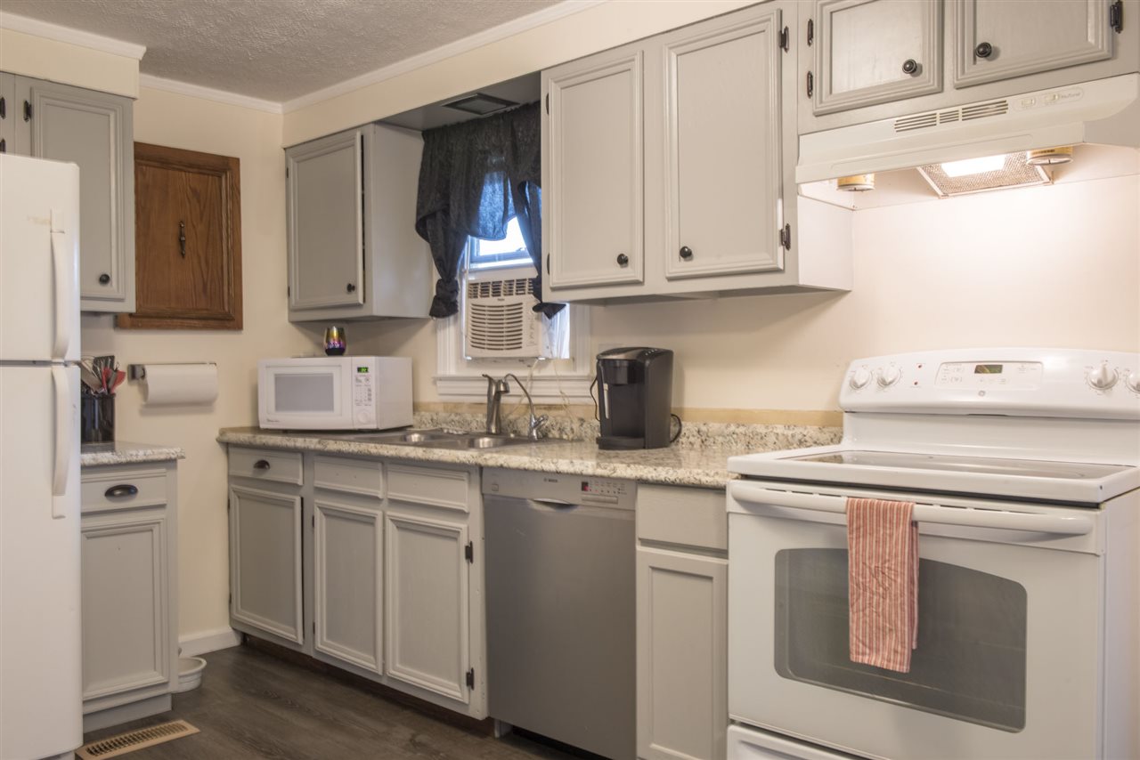 3036 Eversole Road Harrisonburg, VA 22802 - Photo 8 of 27 Gallery Image 8