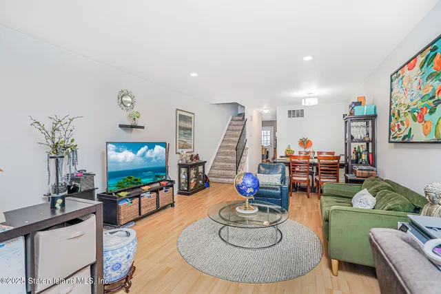 $599,000 | 62 Lyceum Court | West Brighton