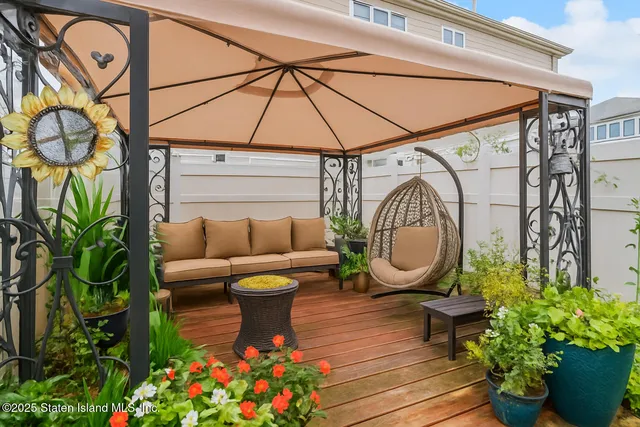 $599,000 | 62 Lyceum Court | West Brighton