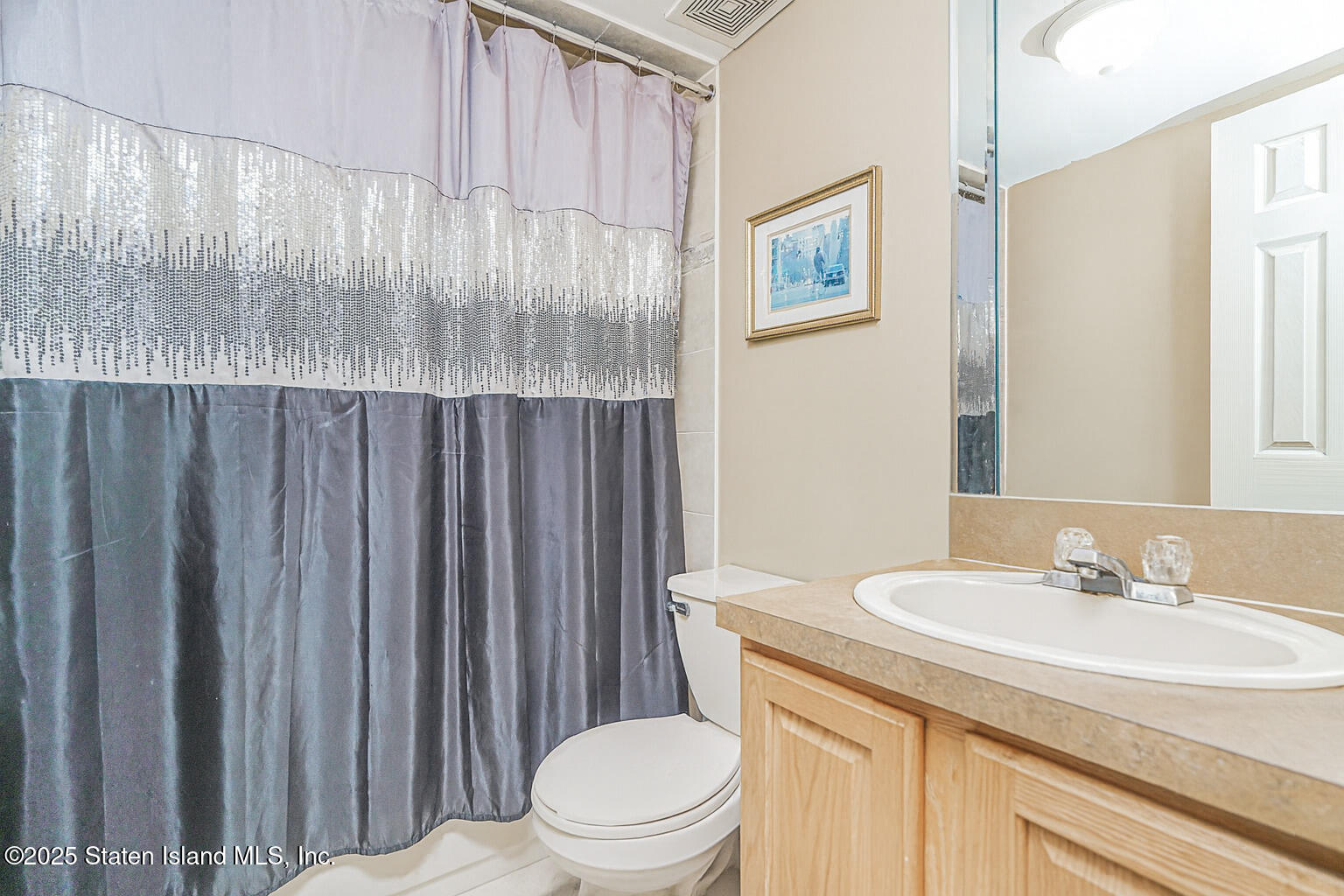 62 Lyceum Court Staten Island, NY 10310 - Photo 9 of 14 Photo Oct 15 2025, 8 24 58 PM (11) (1)