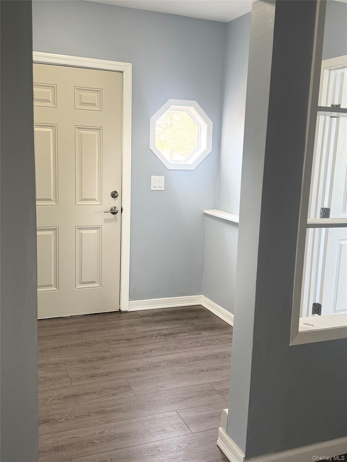 71 Community Road Bay Shore, NY 11706 - Photo 2 of 11