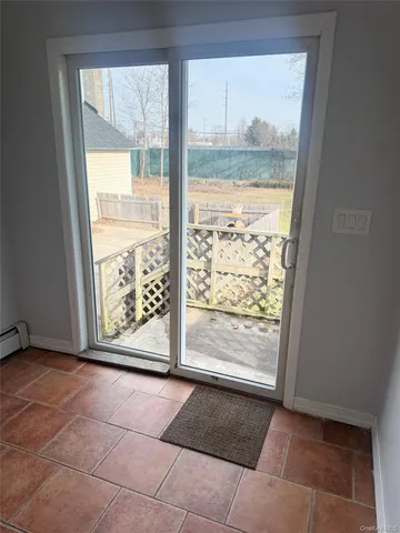 $4,000 | 71 Community Road, Bay Shore, NY 11706