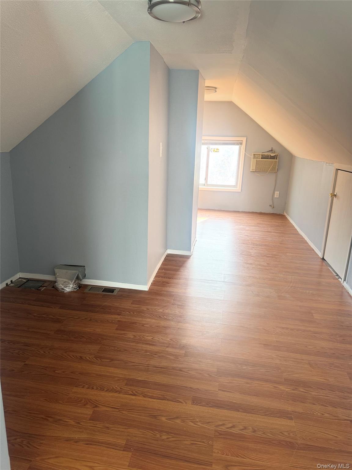 71 Community Road Bay Shore, NY 11706 - Photo 10 of 11