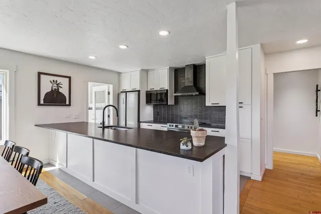 $895,000 | 60 Clover Lane, Pagosa Springs, CO 81147