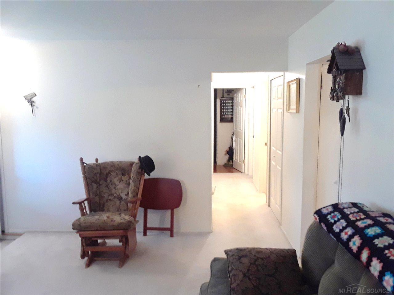 32544 Bunert Road Warren, MI 48088 - Photo 16 of 25 31351677-15.JPG