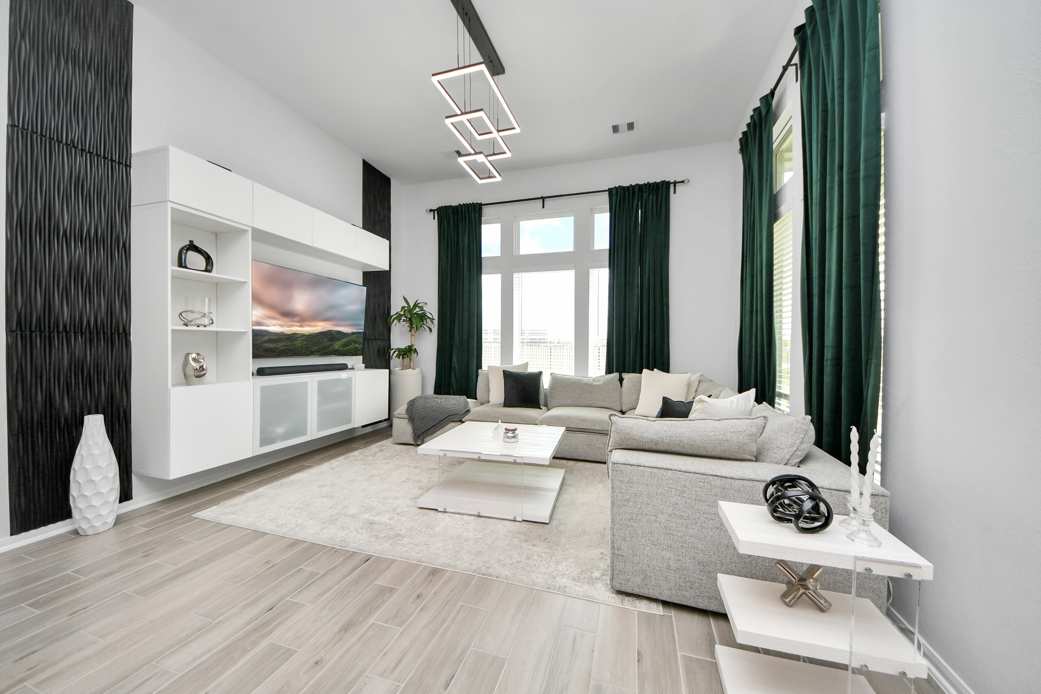 1614 Sequoia Run Drive Rosharon, TX 77583 - Photo 21 of 45 a living room with furniture and a large window