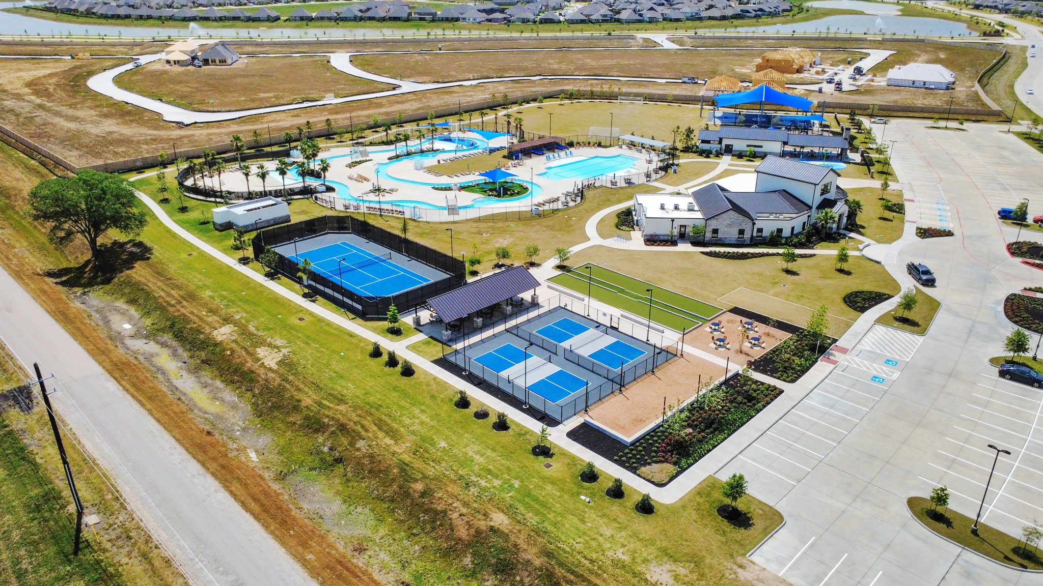 1614 Sequoia Run Drive Rosharon, TX 77583 - Photo 44 of 45 a view of a swimming pool with a lounge chairs