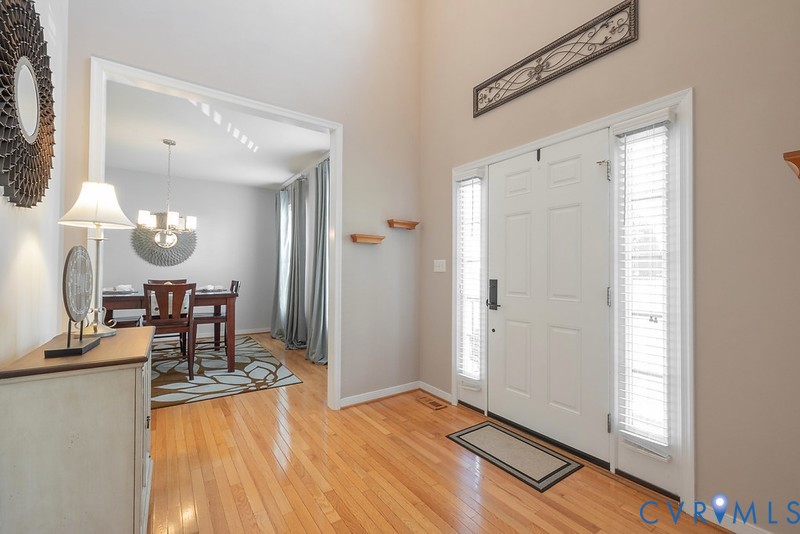 11625 Explorer Drive Midlothian, VA 23114 - Photo 3 of 56 Foyer