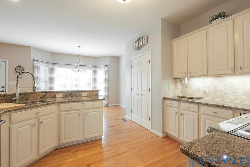 11625 Explorer Drive Midlothian, VA 23114 - Photo 47 of 56 pantry and under cabinet lighting