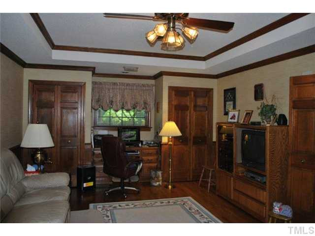 800 Misty Isle Place Raleigh, NC 27615 - Photo 10 of 25 Photo 10