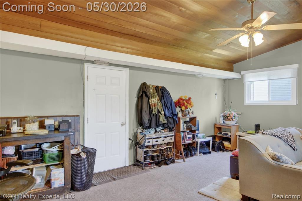 1869 Middle Trail Road Walled Lake, MI 48390 - Photo 32 of 46