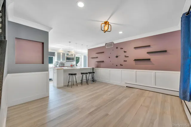 $869,999 | 183 Old Country Road, Speonk, NY 11972