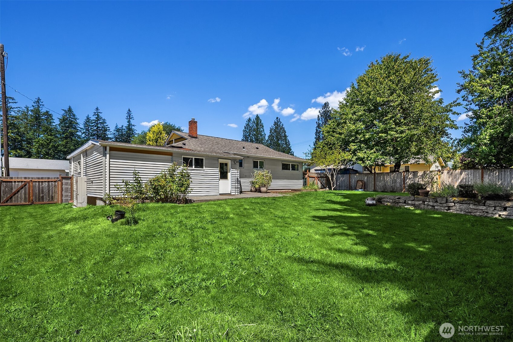 4009 Northeast 23rd Place Renton, WA 98056 - Photo 18 of 19