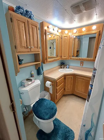 $209,900 | 4378 North Private Road 1185, Loogootee, IN 47553