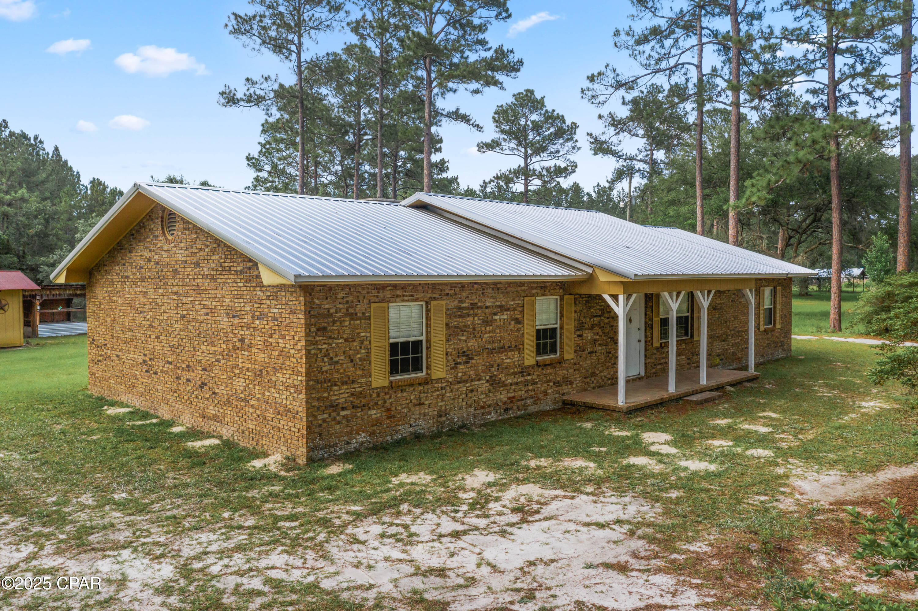 4808 Creek Road Vernon, FL 32462 - Photo 15 of 41 Gallery Image 15