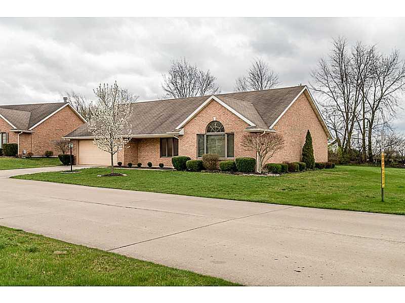 1637 Fox Ridge Drive Springfield, OH 45503 - Photo 2 of 25