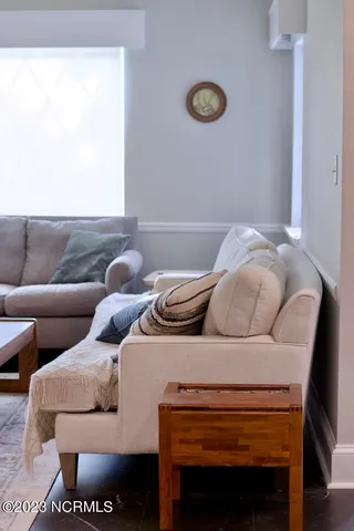 $2,400 | 607 Larchmont Drive, Wilmington, NC 28403