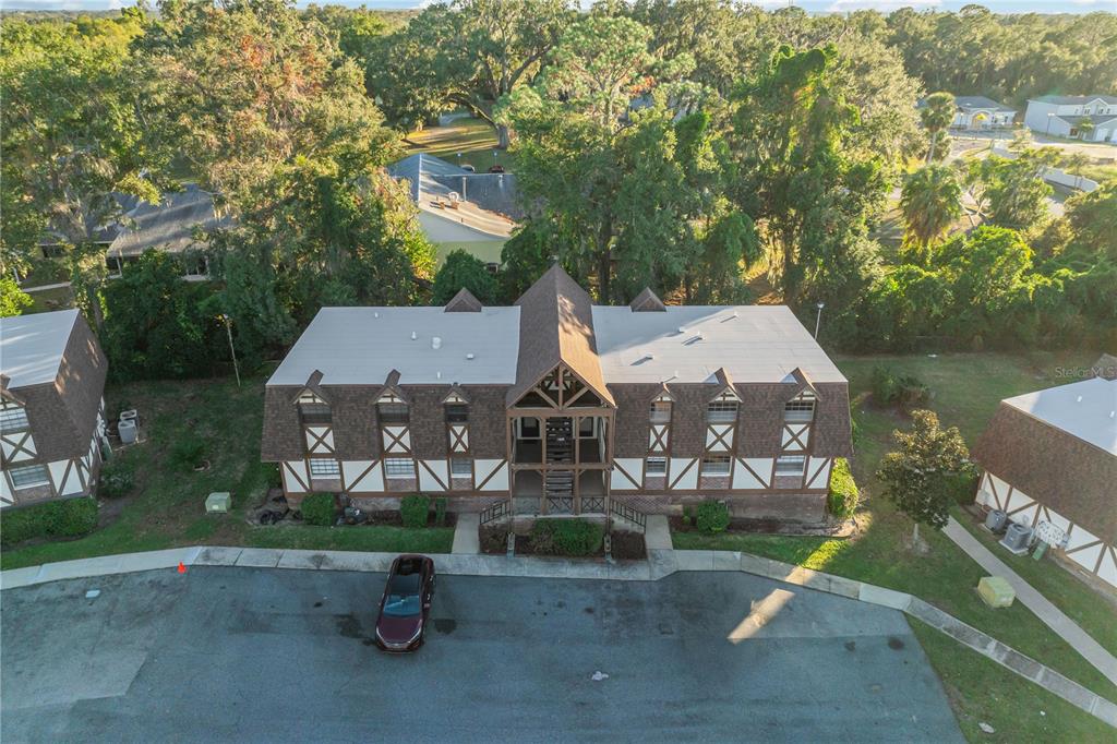 500 Newell Hill Road, Unit 106D Leesburg, FL 34748 - Photo 35 of 45 an aerial view of a house