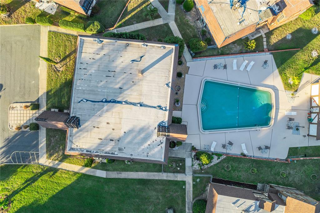 500 Newell Hill Road, Unit 106D Leesburg, FL 34748 - Photo 41 of 45 an aerial view of a house with a yard
