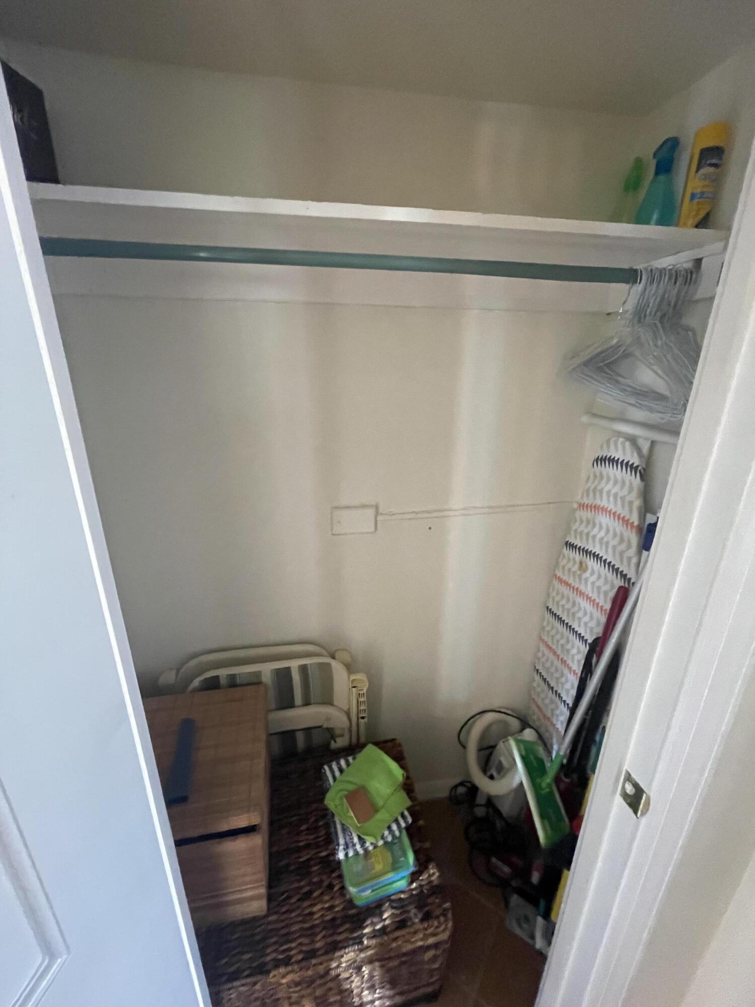 101 South Golfview Road, Unit 5 Lake Worth Beach, FL 33460 - Photo 17 of 30 Powder Room storage