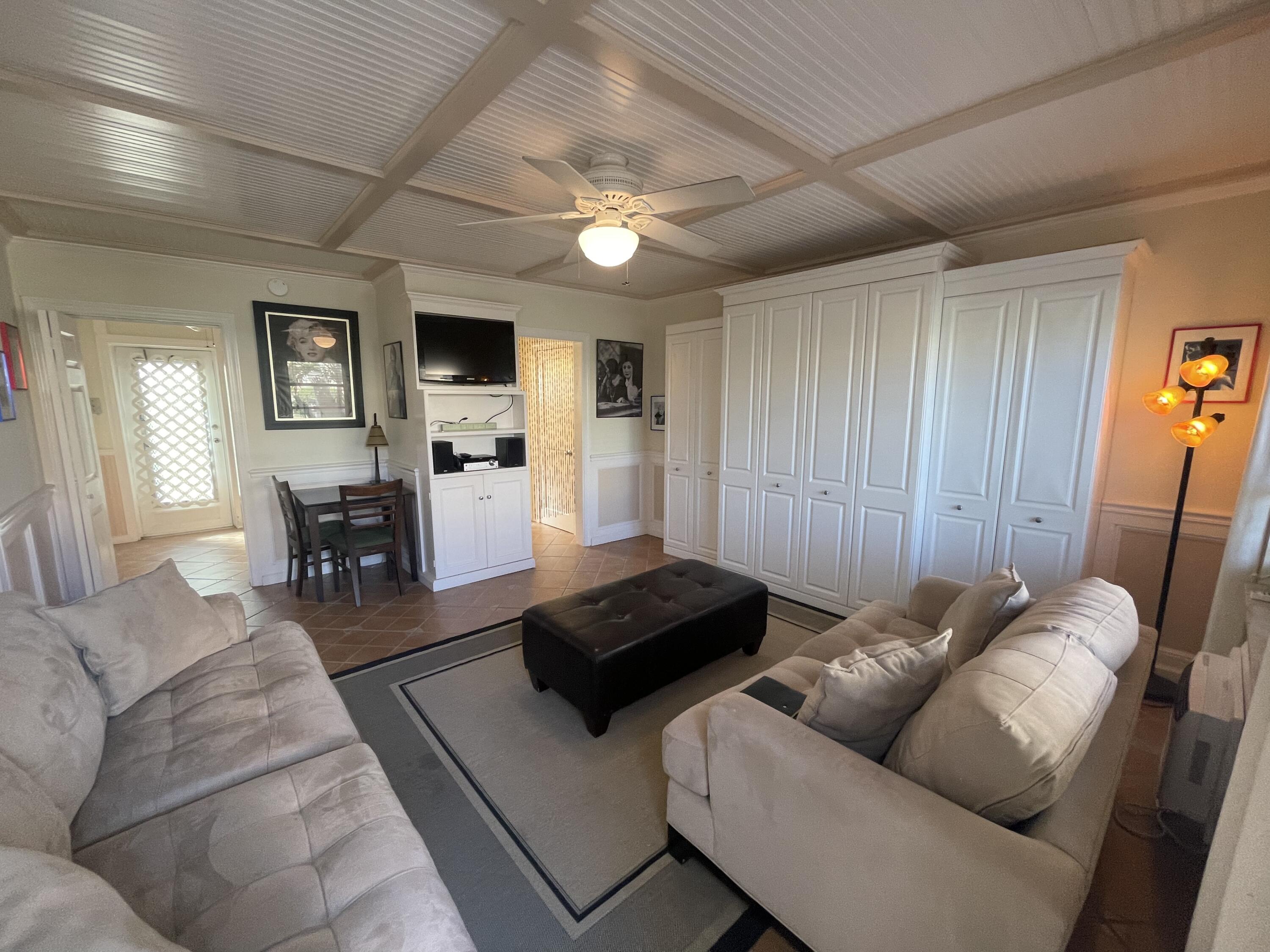 101 South Golfview Road, Unit 5 Lake Worth Beach, FL 33460 - Photo 5 of 30 Studio Living Area