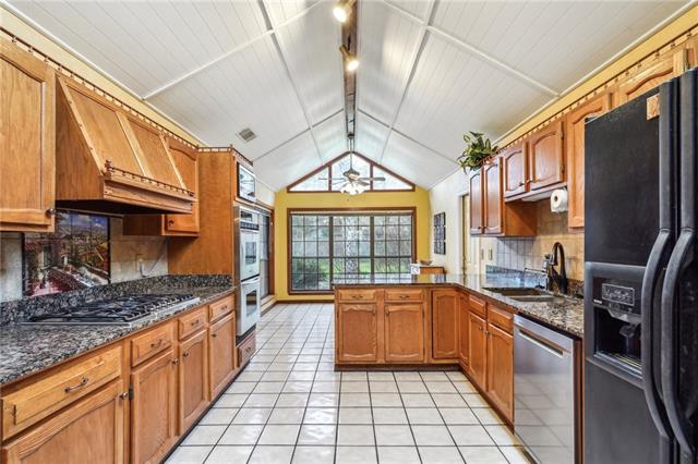 834 Cross Gates Boulevard Slidell, LA 70461 - Photo 4 of 28