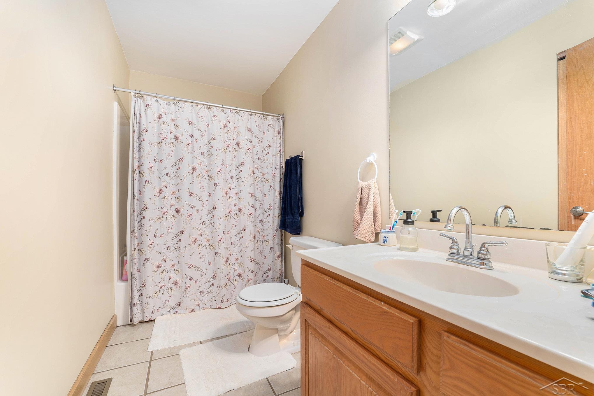 6933 Cram Road Williamsburg, MI 49690 - Photo 16 of 25 50172433-489ab116-c3b7-4d85-91b4-488768033ed2.JPG