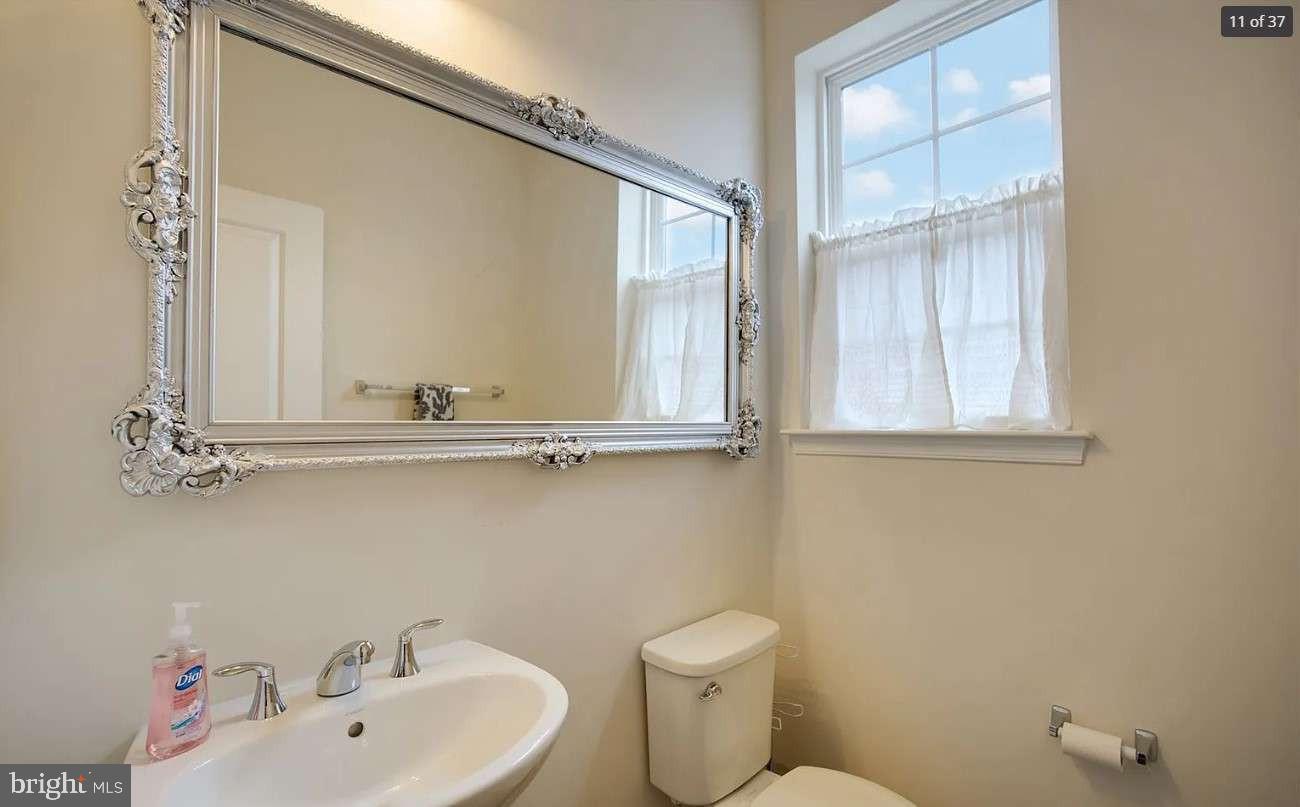 2908 Pinebrook Road Hyattsville, MD 20785 - Photo 18 of 25