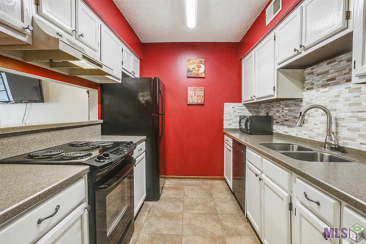 8335 Summa Avenue, Unit C2 Baton Rouge, LA 70809 - Photo 3 of 8 Gallery Image 3