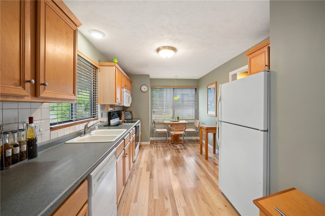 5 Wake Robin Road, Unit 3505 Lincoln, RI 02865 - Photo 4 of 35