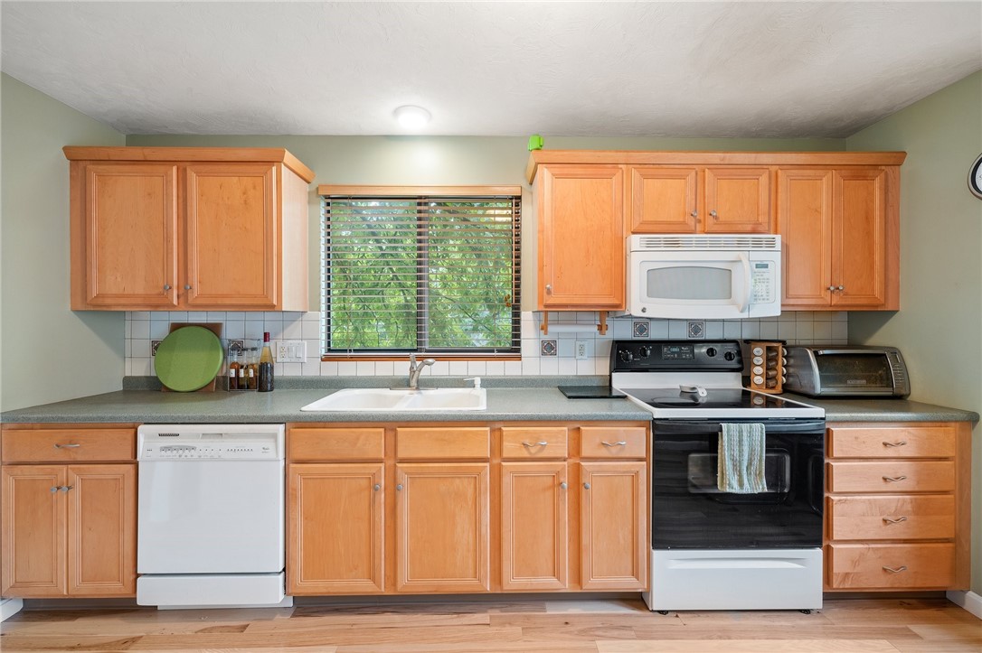5 Wake Robin Road, Unit 3505 Lincoln, RI 02865 - Photo 6 of 35
