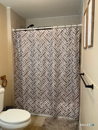 $1,900 | 426 Union Avenue, Unit 2, Bridgeport, CT 06607