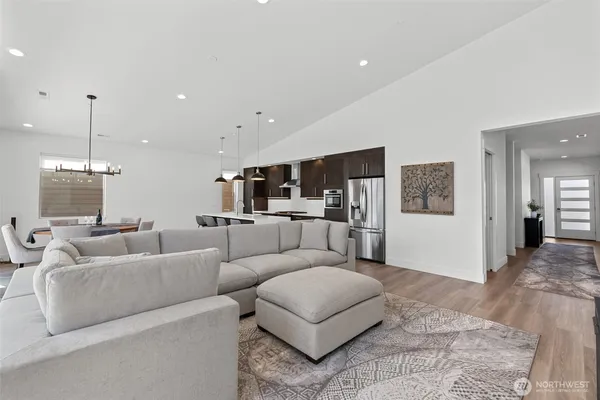 $899,000 | 9773 Ridgeview Drive Northwest, Quincy, WA 98848