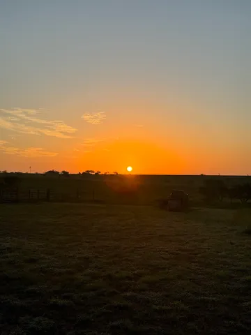 a view of entryway with hall tv