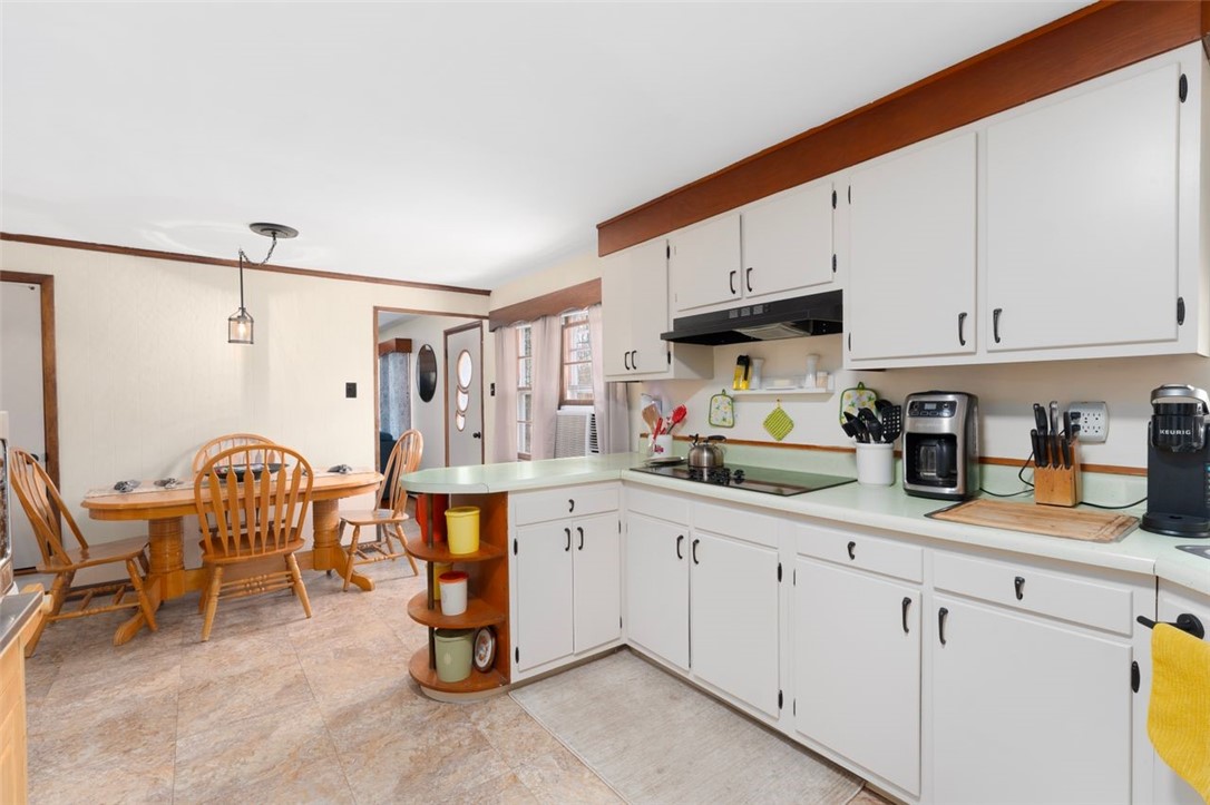 19 Cedarcrest Drive Preston, CT 06365 - Photo 11 of 38